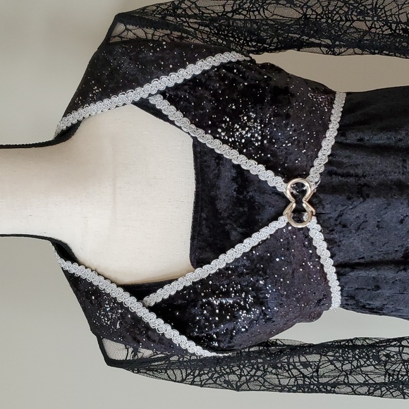 Halloween Black Widow Costume - Picture 4 of 5